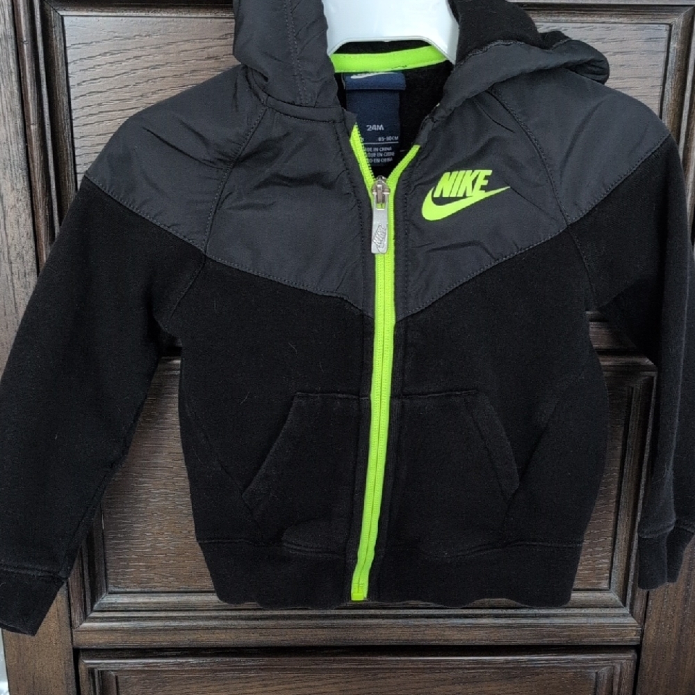 Nike Black and Green Sweatshirt Hoodie